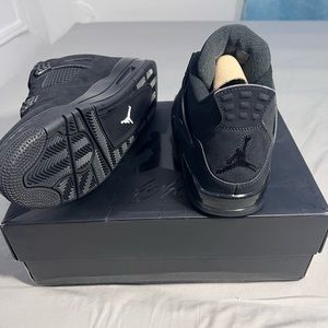 Jordan 4 black cat
